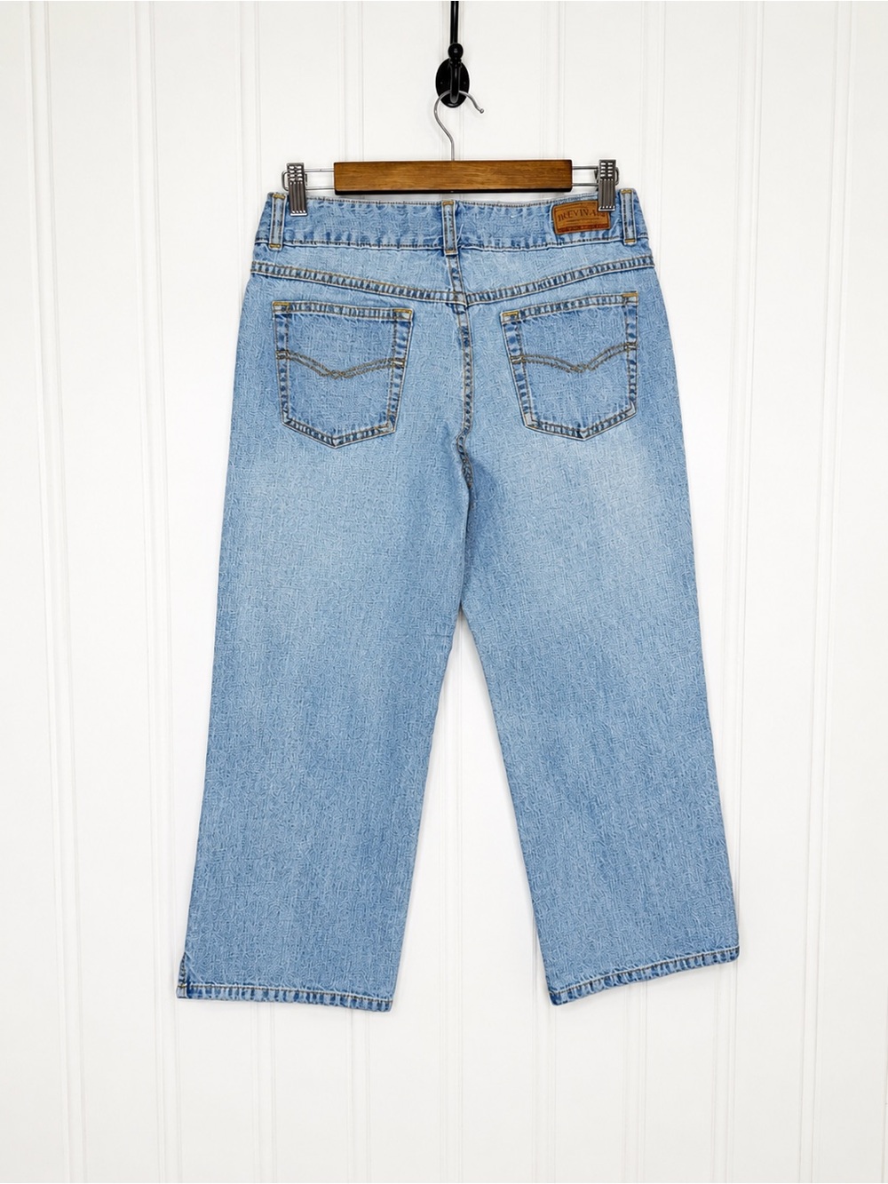 BKE Denim Womens Size 28 Light Wash Cropped Capri Jeans Side Slit Hem Cotton
